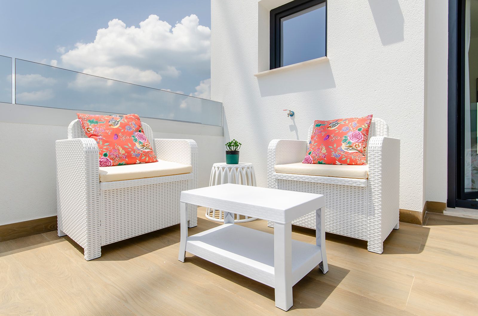 Development communal area view, new-build townhouses in Vistabella, Orihuela
