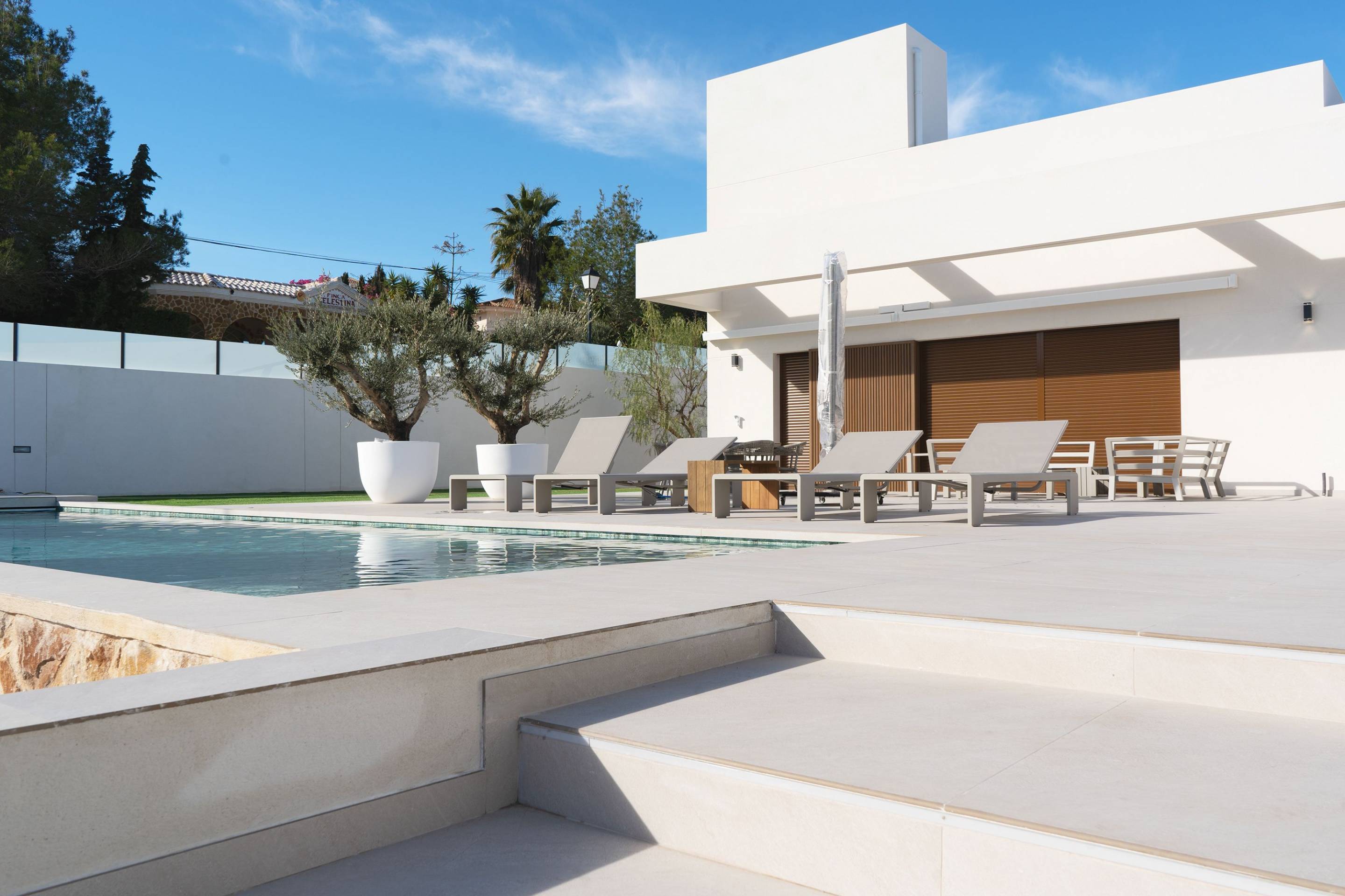 Pool surround with outdoor furniture, new-build villa, La Marquesa, Rojales