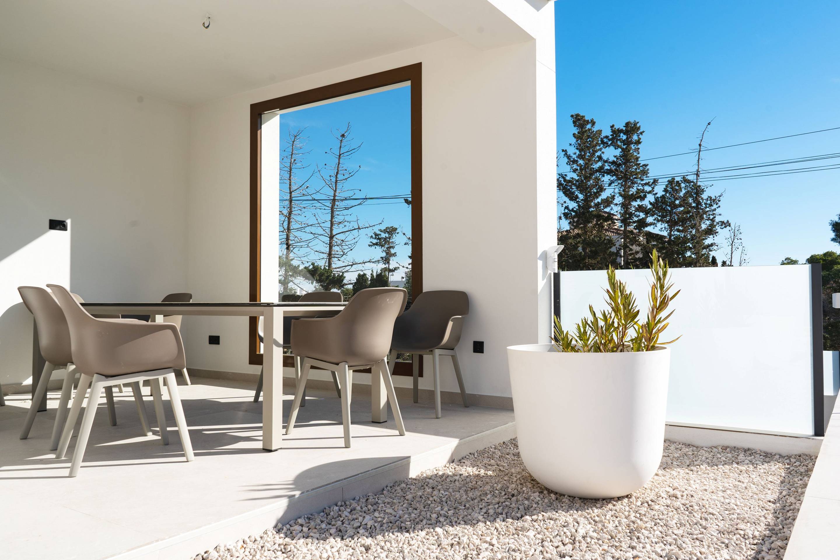 Porcelain tile floor finish detail, new-build villa, La Marquesa, Rojales