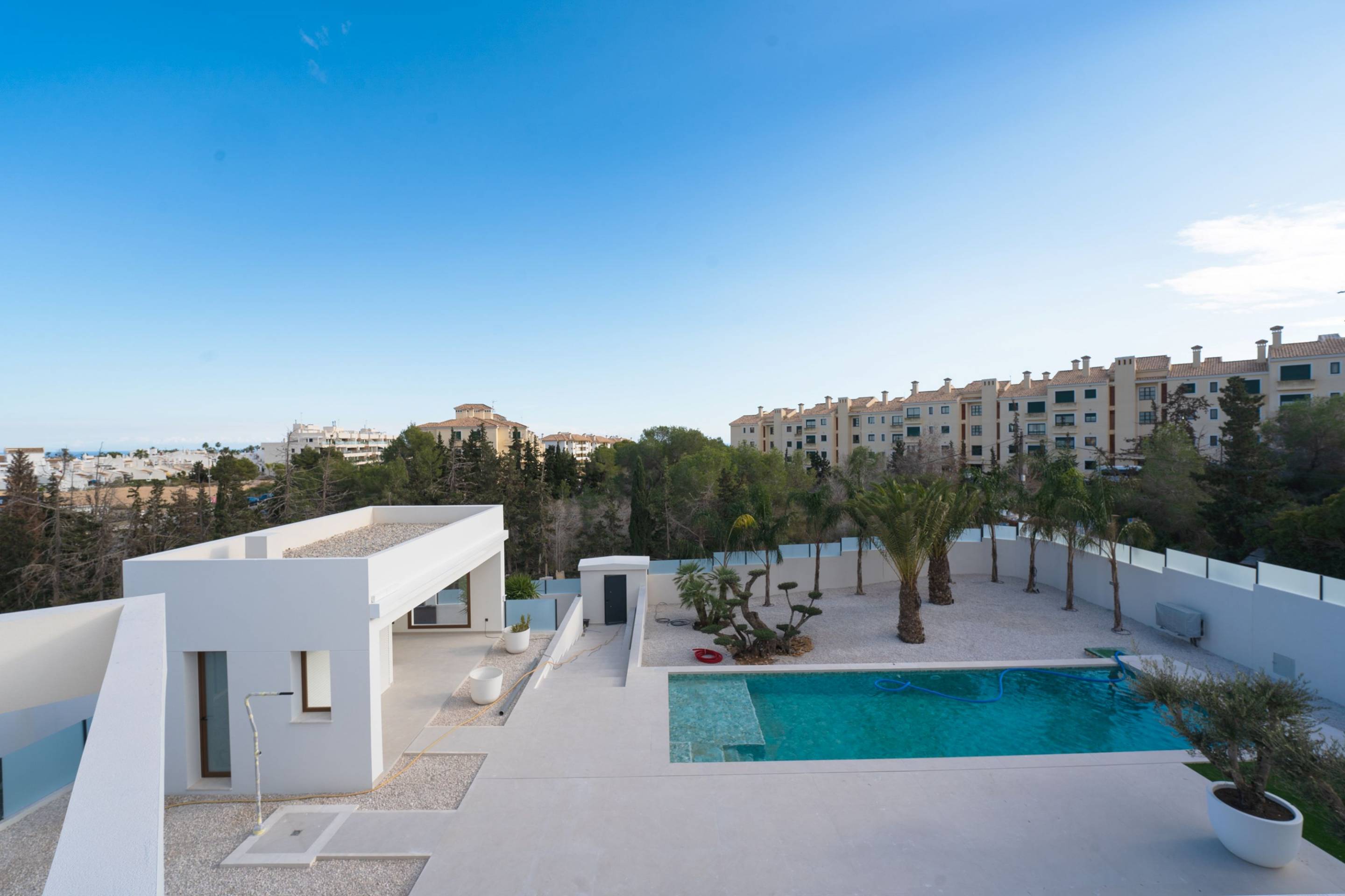 Landscaped plot boundary and perimeter fencing, new-build villa, La Marquesa