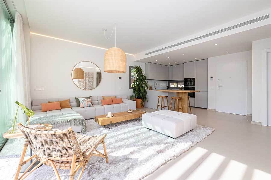 Pool deck and landscaped surrounds, Reserva del Higuerón development, Fuengirola