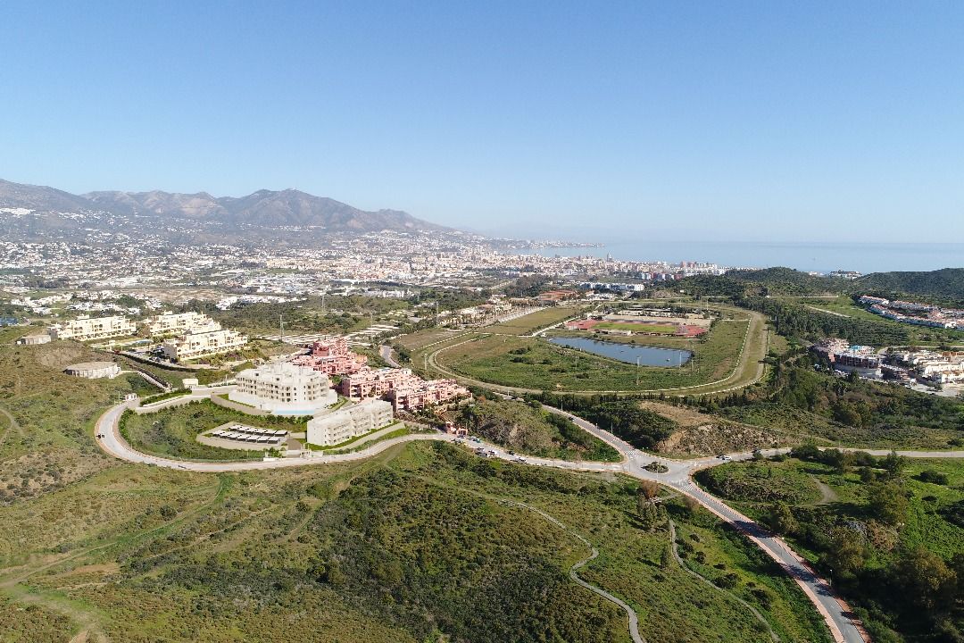 Surrounding streets and properties, Hipódromo-Cerrado del Águila, Mijas