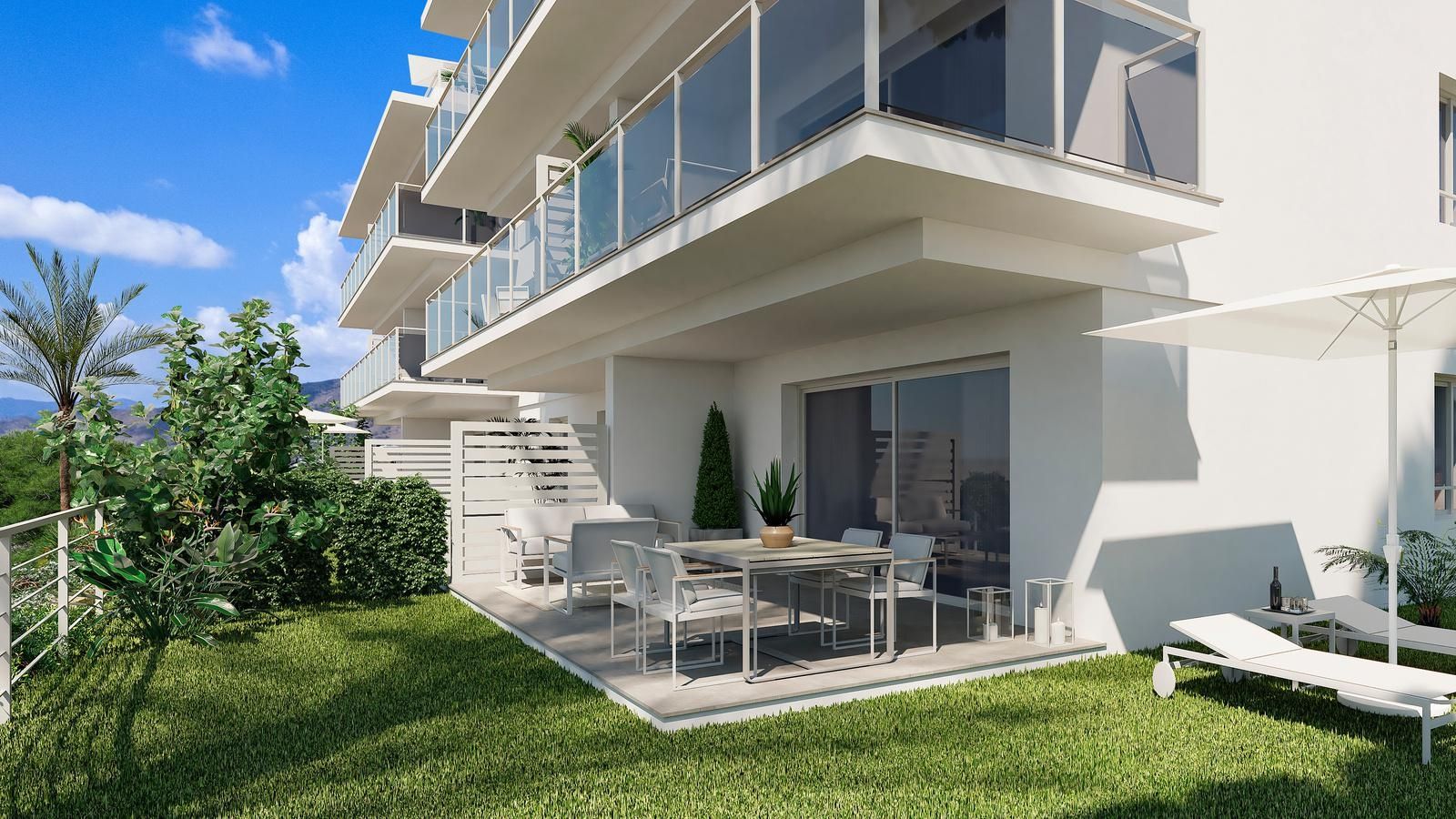Open-plan living and dining area with porcelain tile flooring in 3-bedroom penthouse, Finestrat Hills