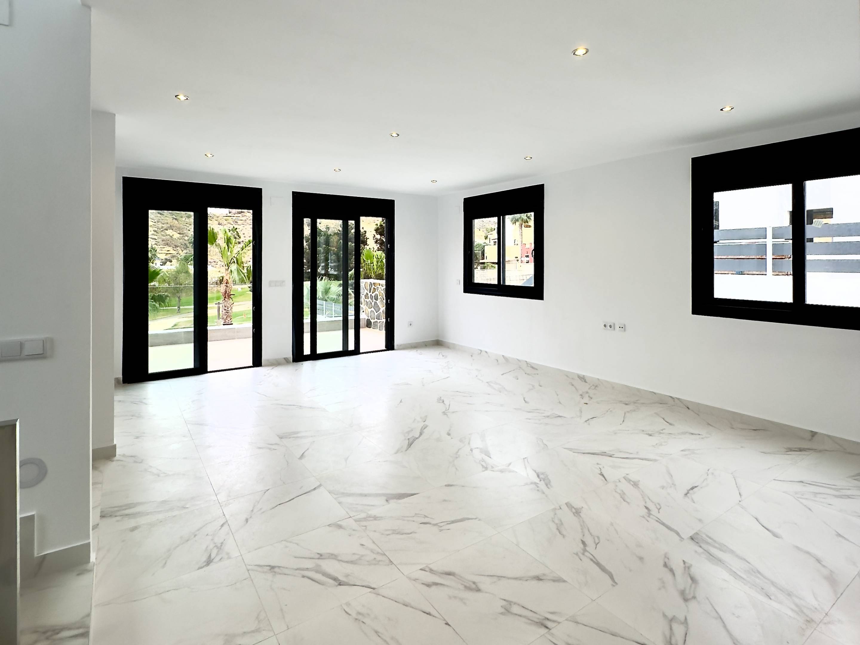 Upper floor landing in 4-bedroom new-build villa, La Marquesa