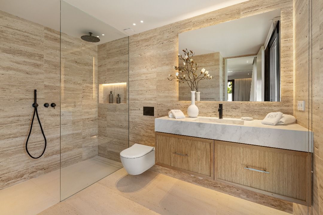 Fifth bedroom in new-build villa in Aloha, Marbella