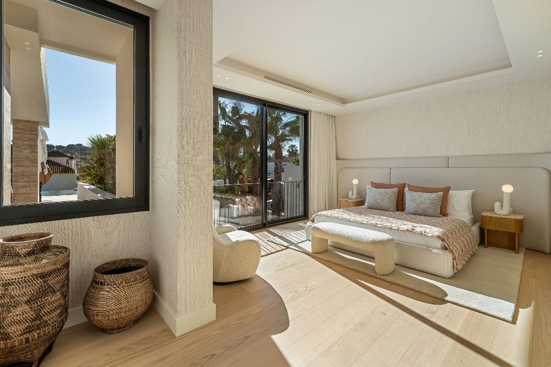 Aerial view showing villa within the Aloha neighbourhood, Marbella