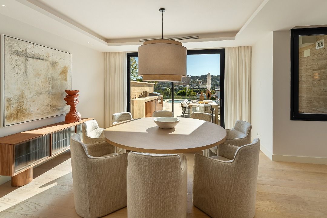 Principal en-suite bathroom in 6-bedroom villa, Aloha, Marbella