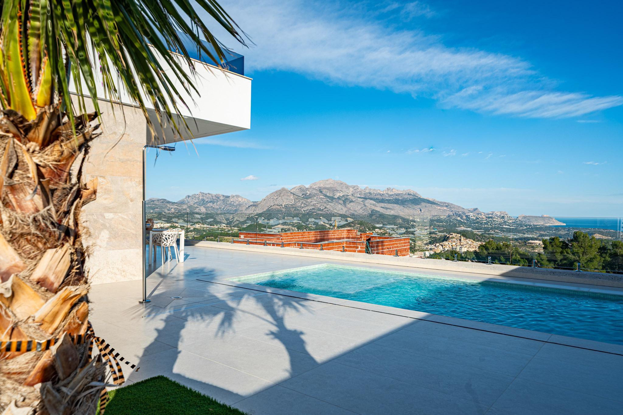 Garden space around new-build villa, 494m2 plot, Pla de Cantal, Polop