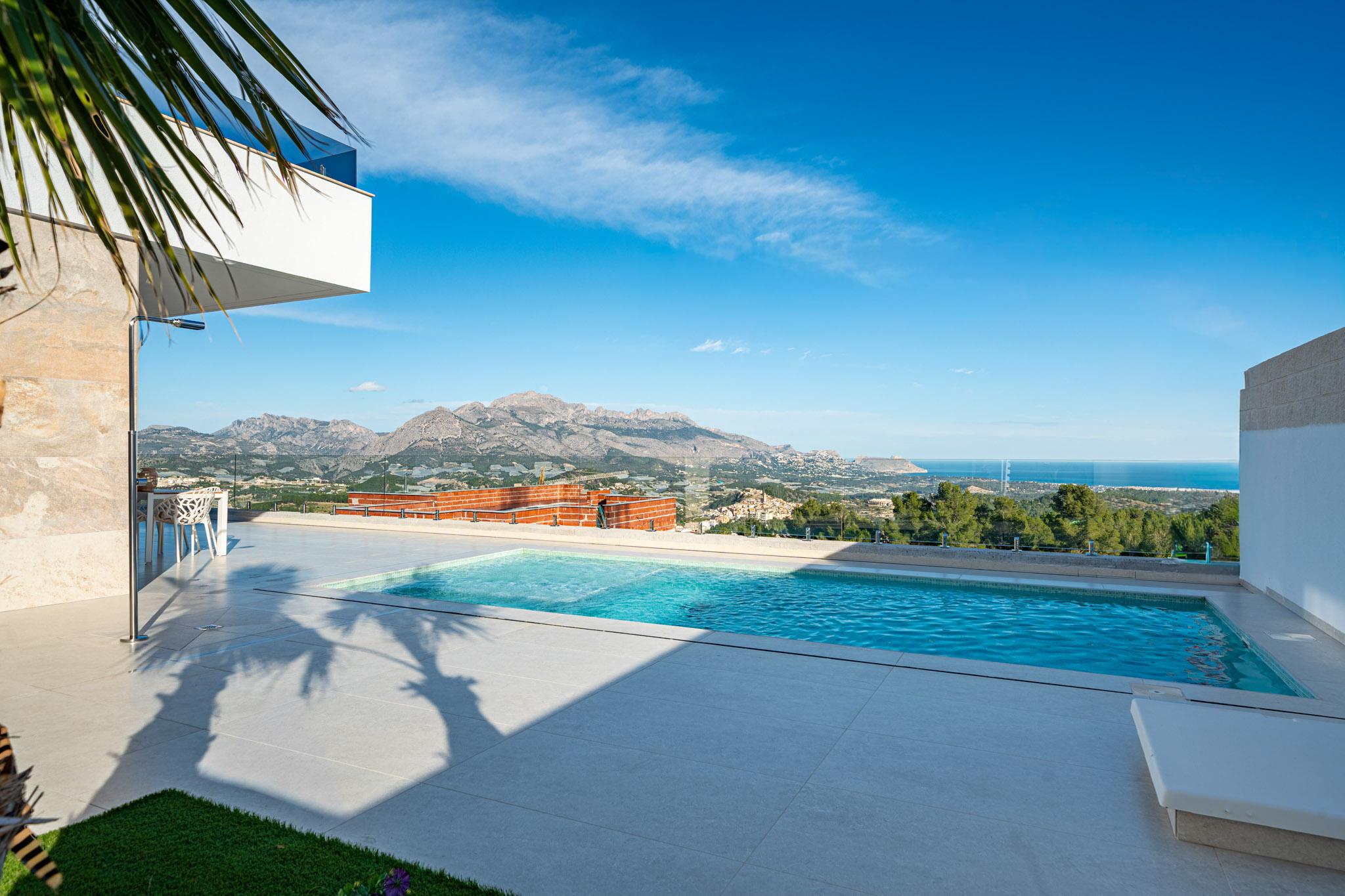 Open-plan living and dining area with tiled flooring in 3-bedroom new-build villa, Pla de Cantal