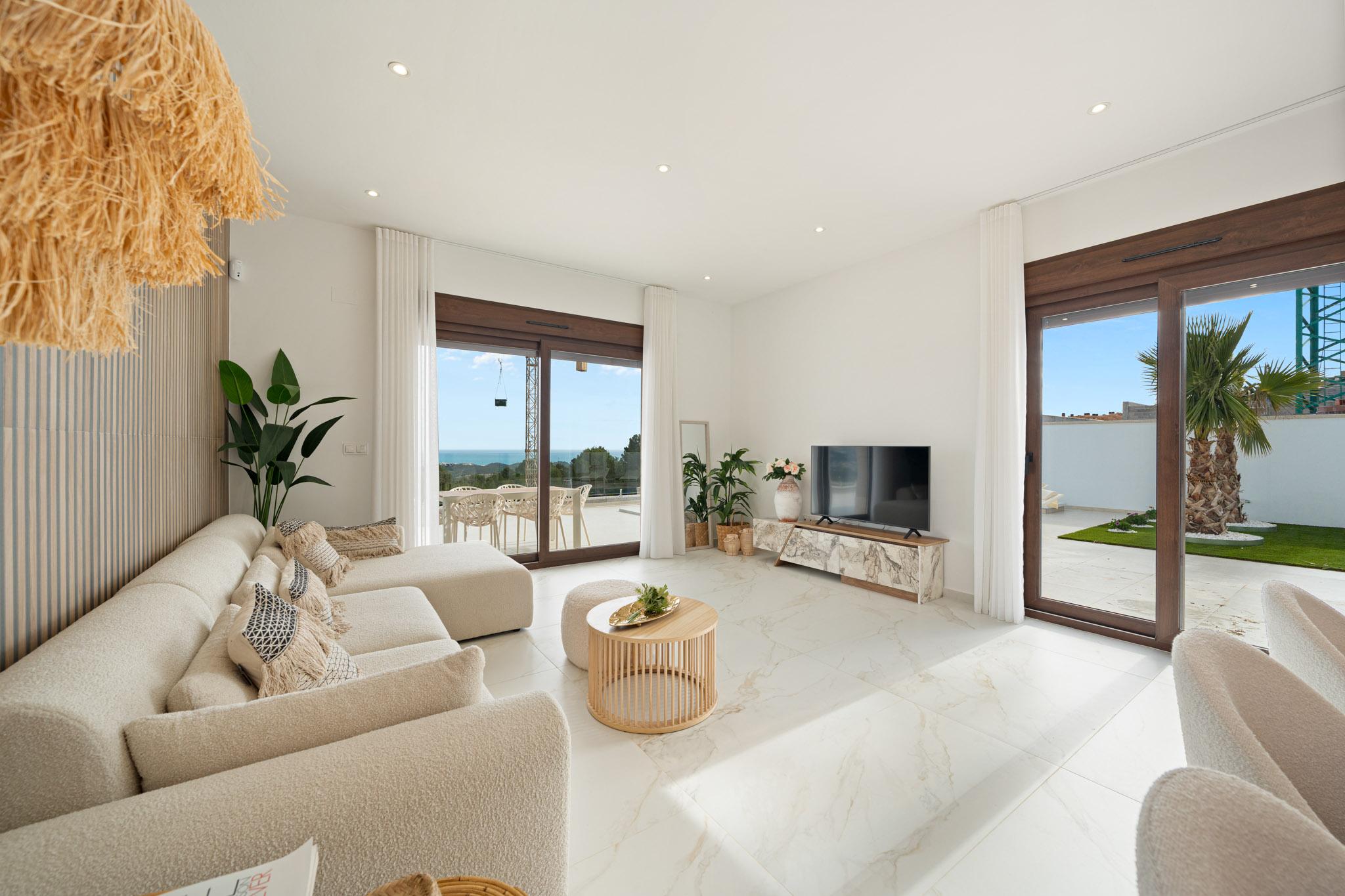 Upper-level landing in 3-bedroom new-build villa, Pla de Cantal, Polop