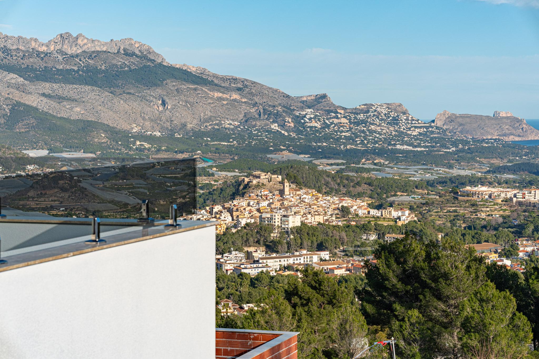 Third bathroom in 3-bedroom new-build villa, Pla de Cantal, Polop