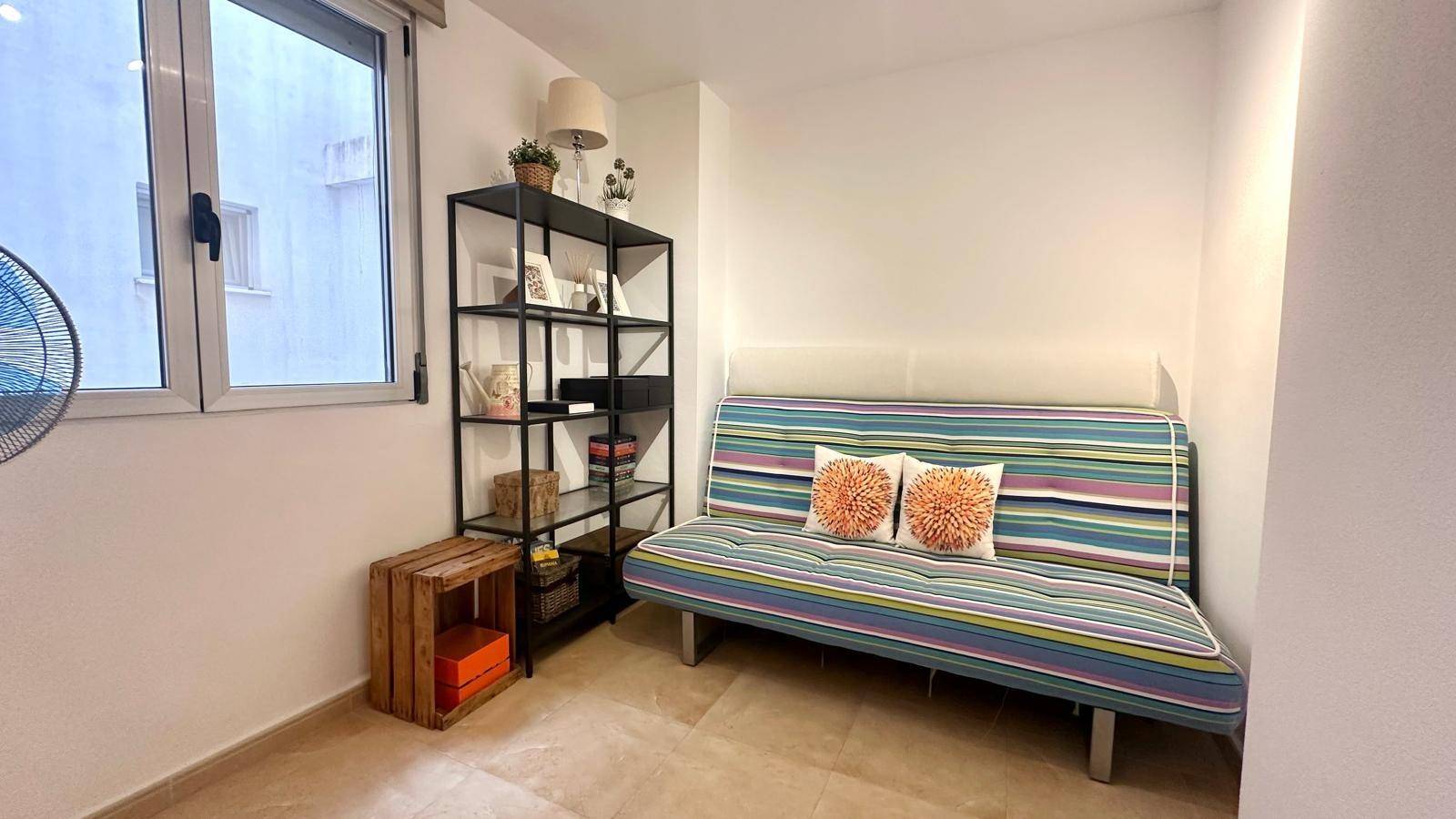 Second bedroom with single bed in ground-floor apartment, La Mata Pueblo, Torrevieja
