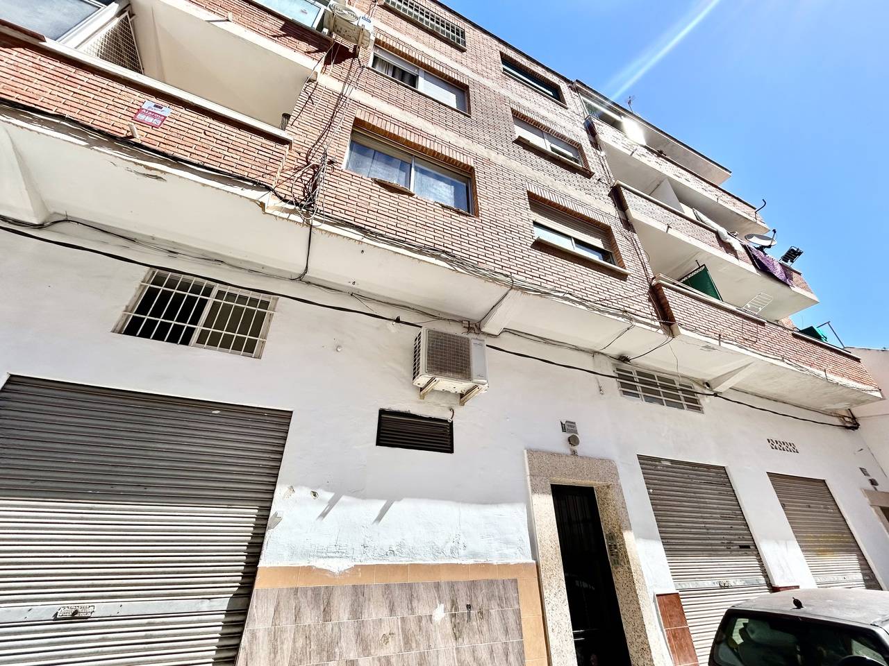 Street-level view near renovated 3-bedroom apartment, Centro, Torrevieja