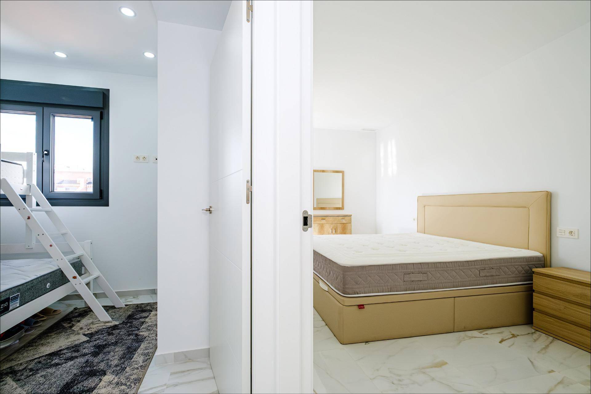 Second bedroom floor plan and layout in 4-bedroom apartment, Torrevieja