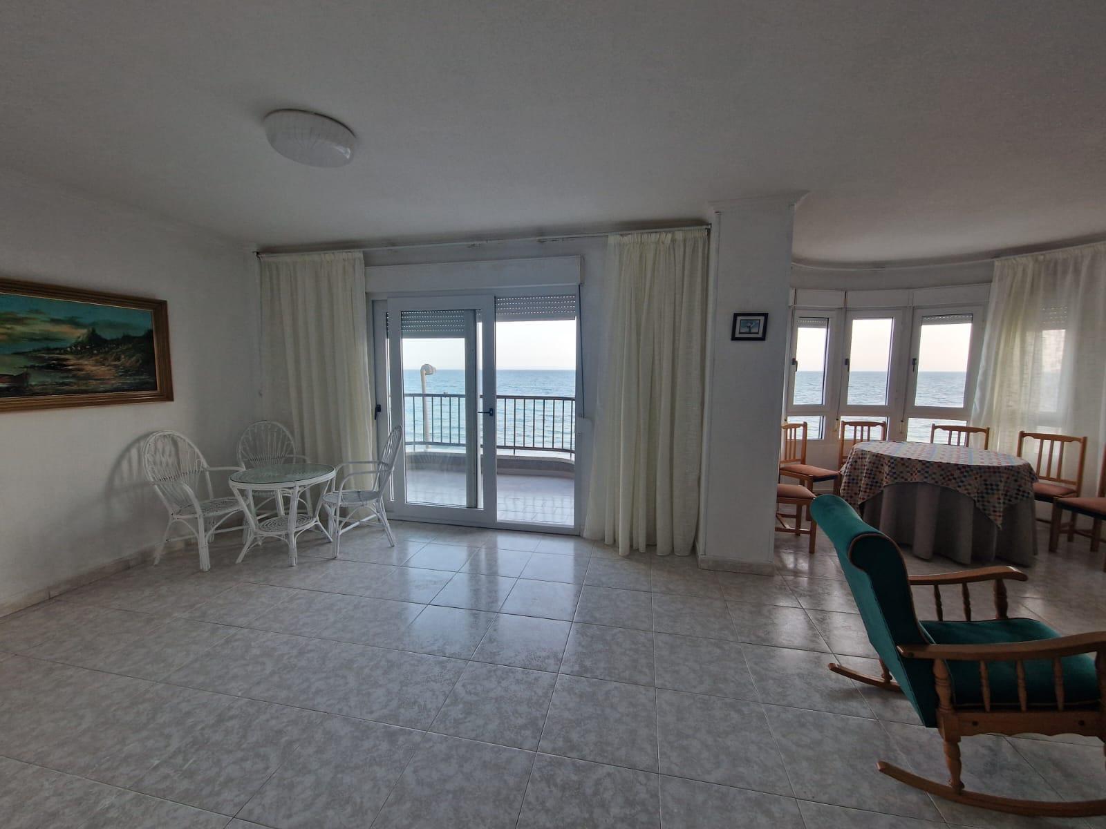 Hallway and internal layout in 3-bedroom apartment, Playa de los Locos, Torrevieja