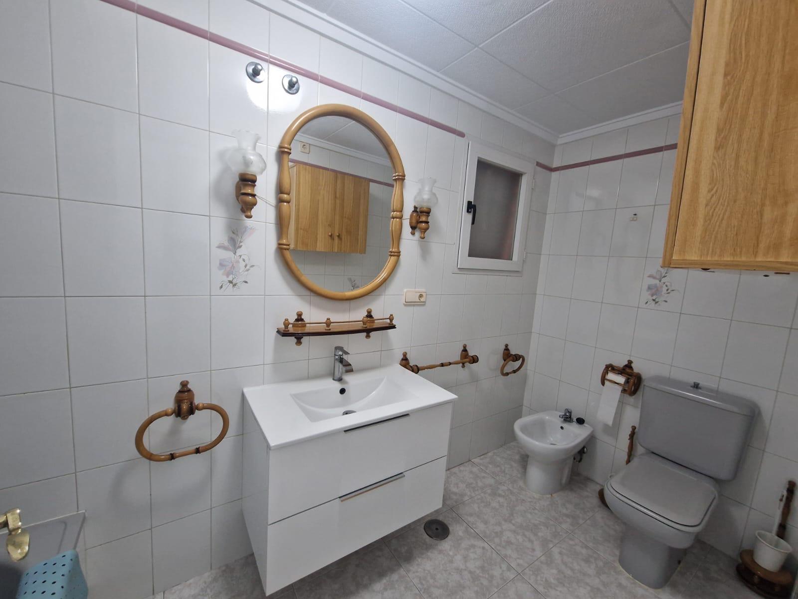 Storage area in 3-bedroom apartment, Playa de los Locos, Torrevieja