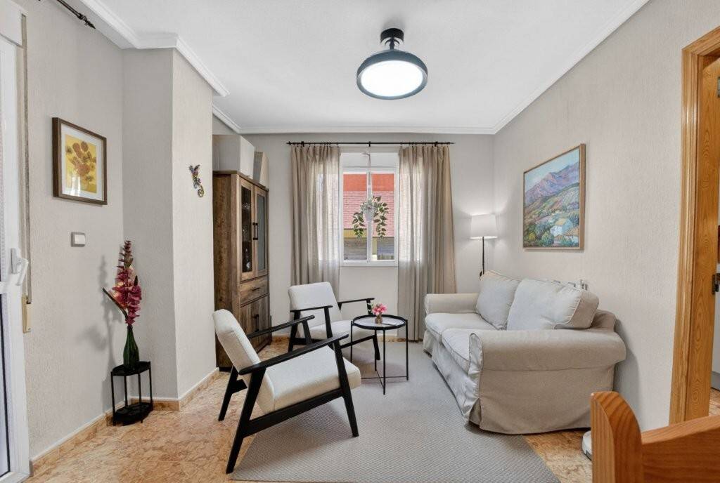 Entrance hallway in 3-bedroom apartment, Centro, Torrevieja