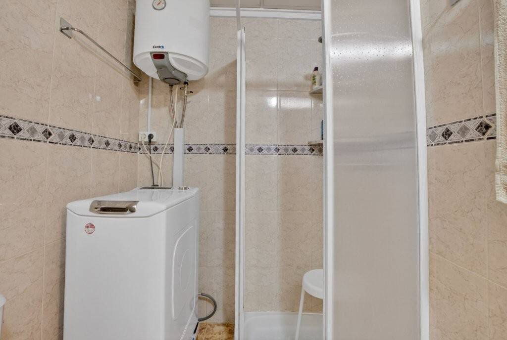 Third bathroom in 3-bedroom apartment, Centro, Torrevieja