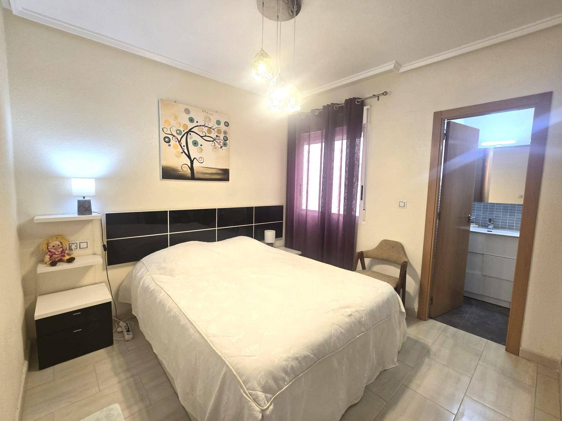 Corridor leading to bedrooms in ground-floor apartment, Centro, Torrevieja
