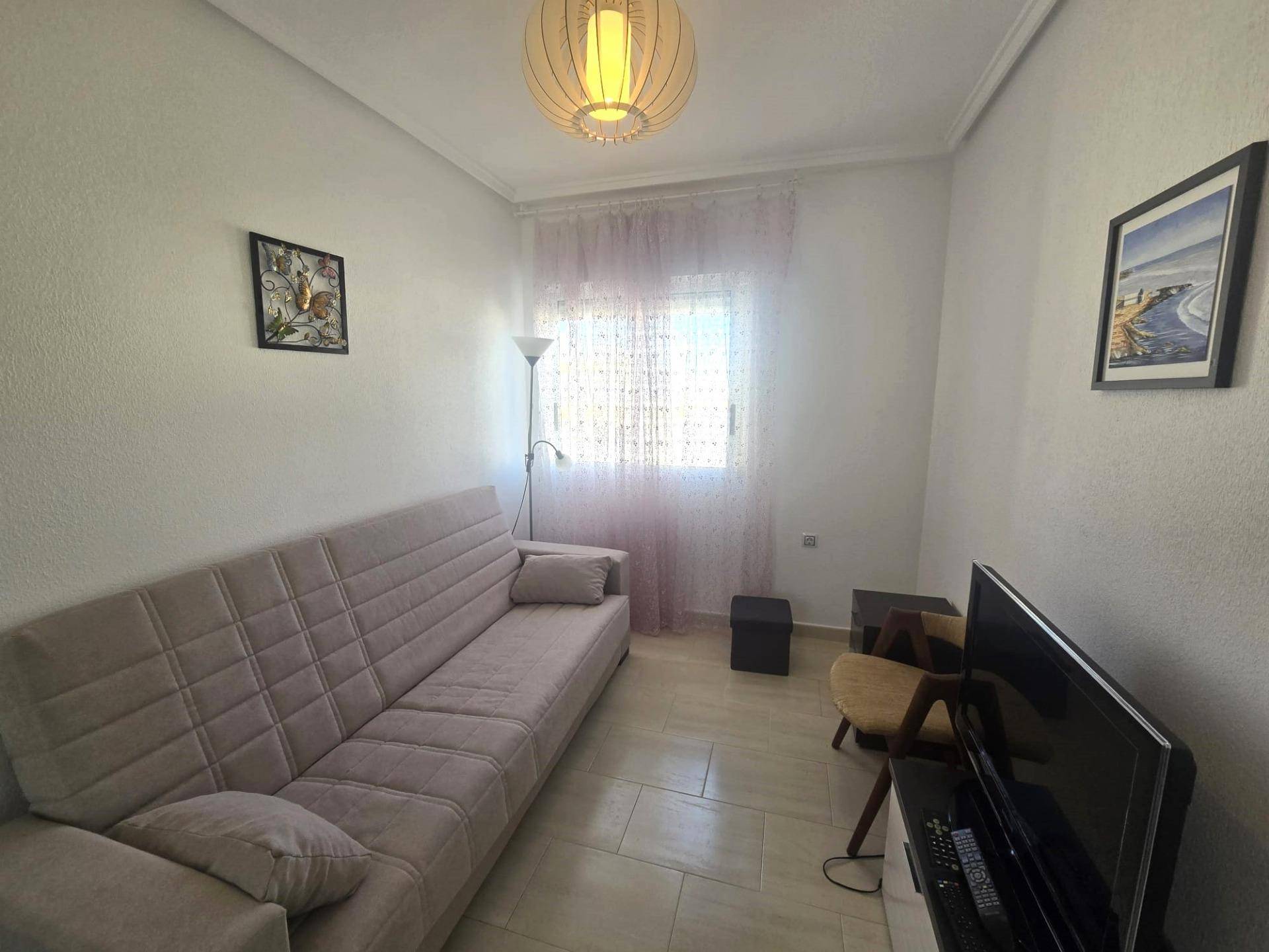 Shower enclosure in en-suite bathroom, ground-floor apartment, Centro, Torrevieja