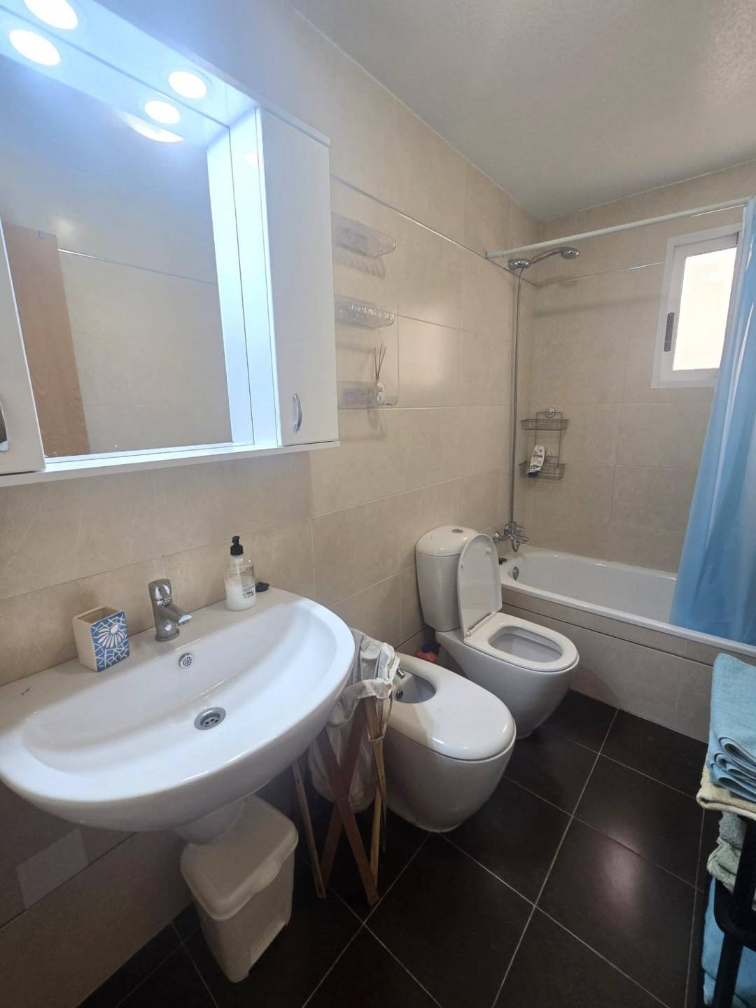 Natural light through living room window, ground-floor apartment, Centro, Torrevieja
