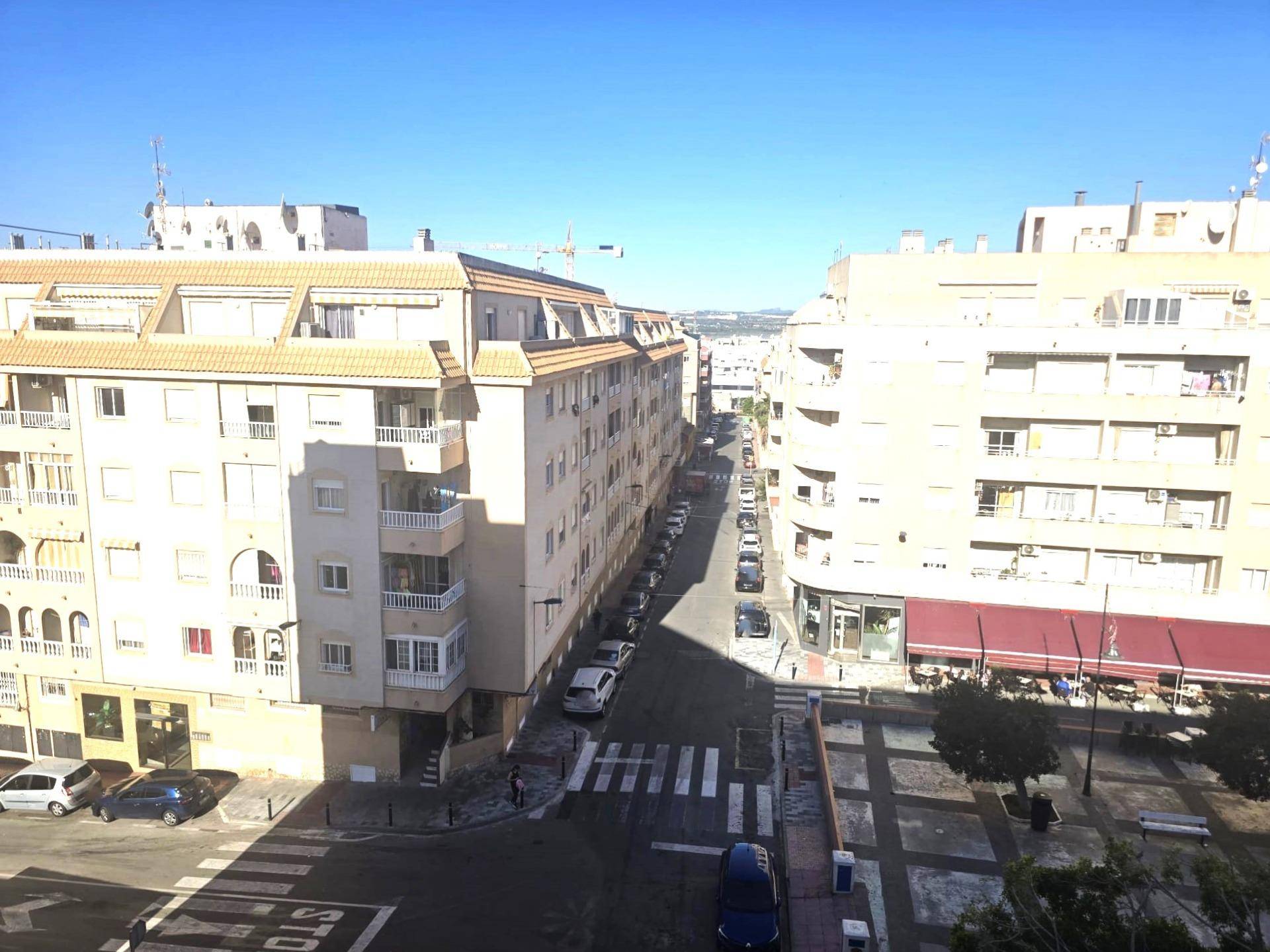 Single bedroom with window, ground-floor apartment, Centro, Torrevieja