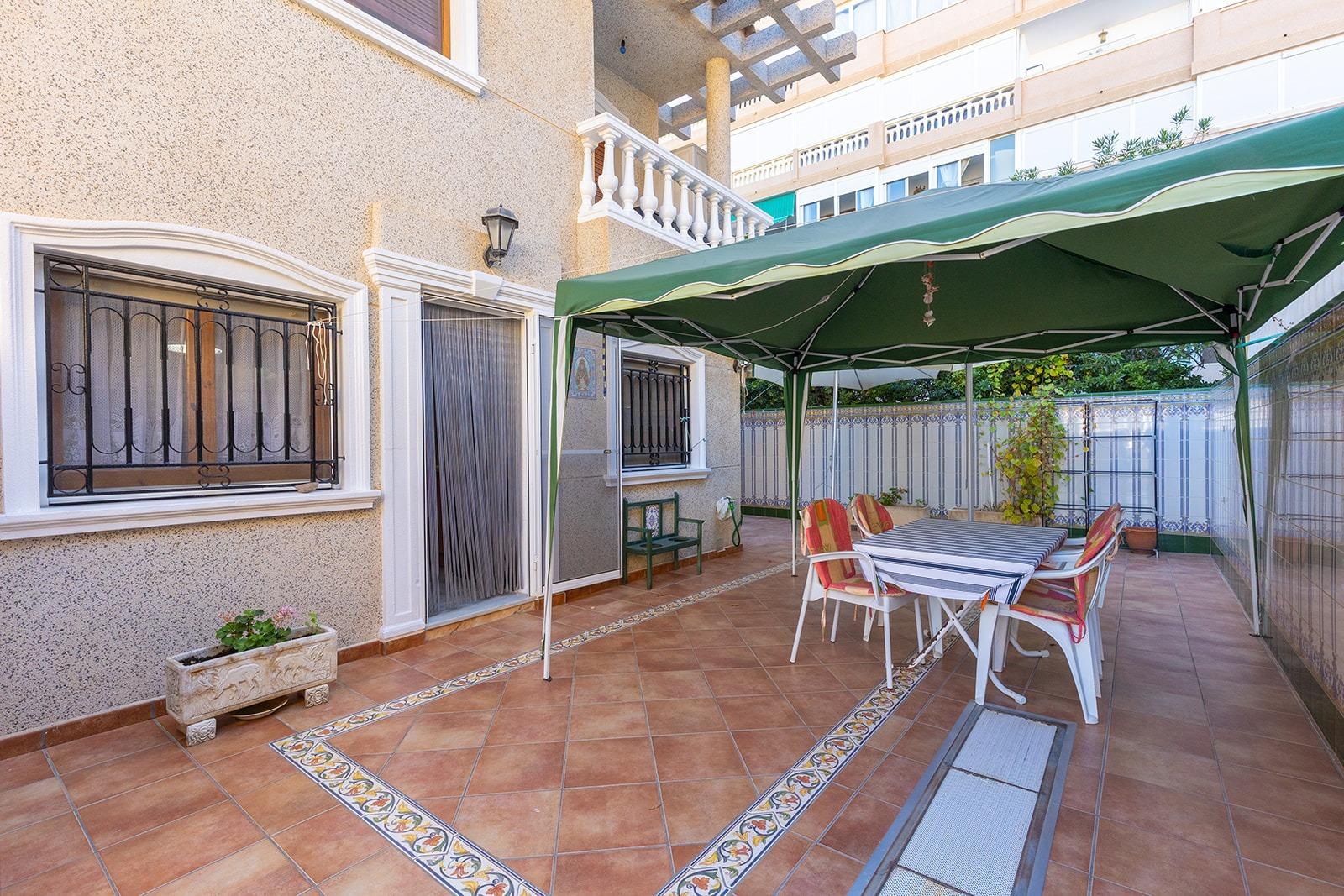 Living room in 3-bedroom corner bungalow, La Mata, Torrevieja