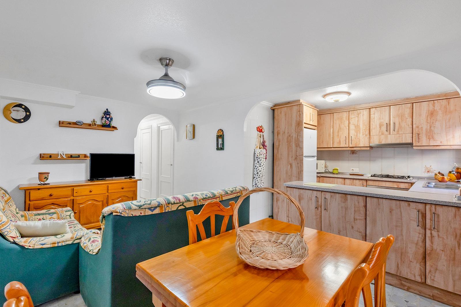 Dining area in furnished ground-floor bungalow, La Mata, Torrevieja