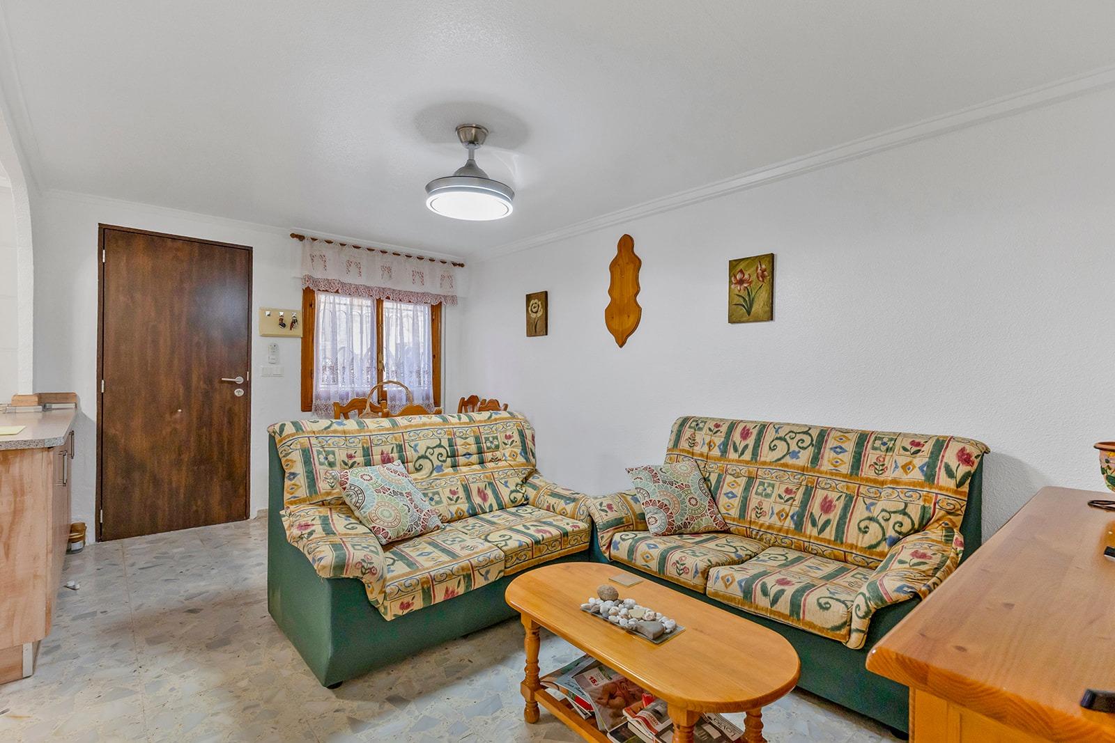 Main bedroom with built-in wardrobes in 3-bedroom bungalow, La Mata