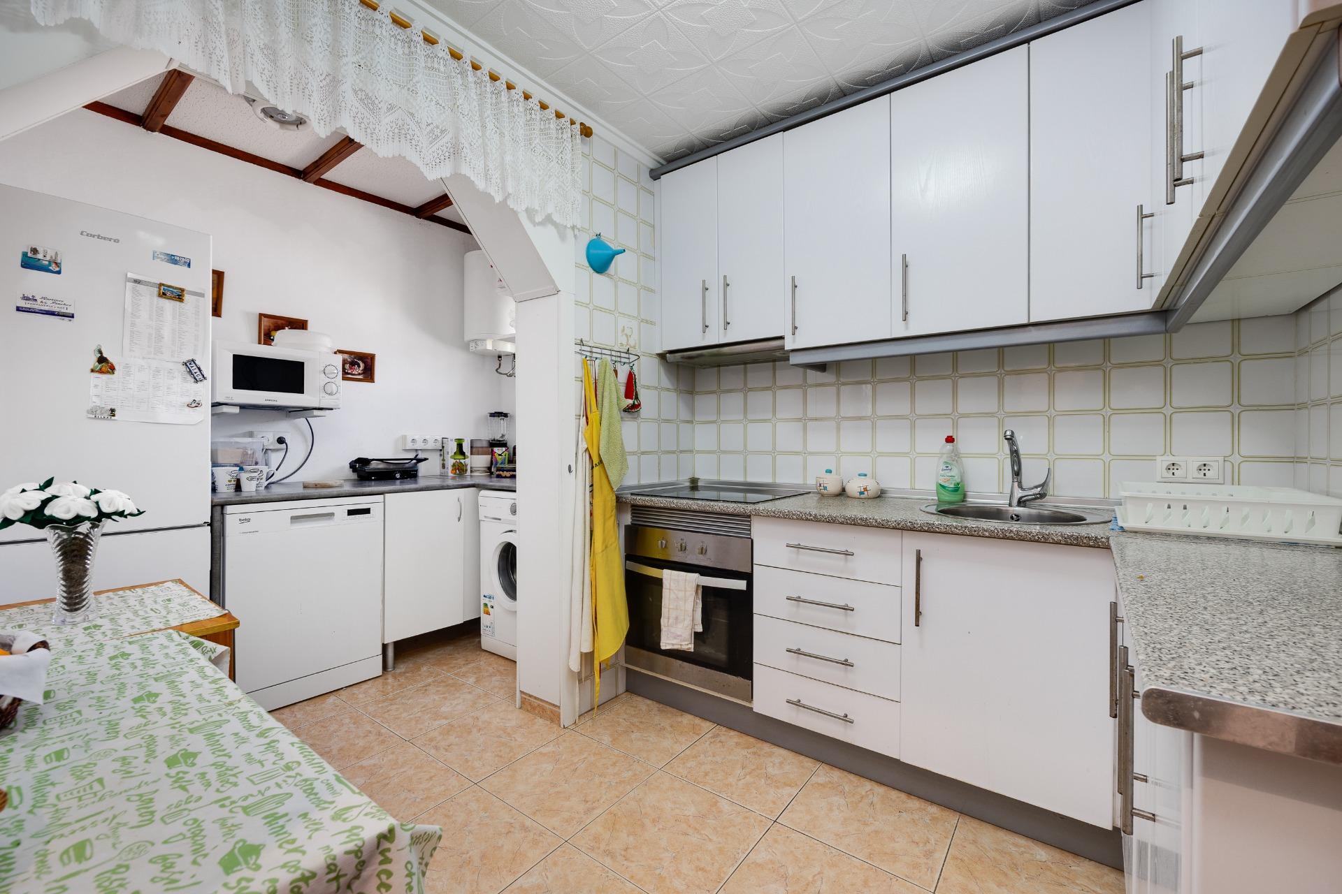 Second bedroom in single-storey corner villa, Torretas, Torrevieja