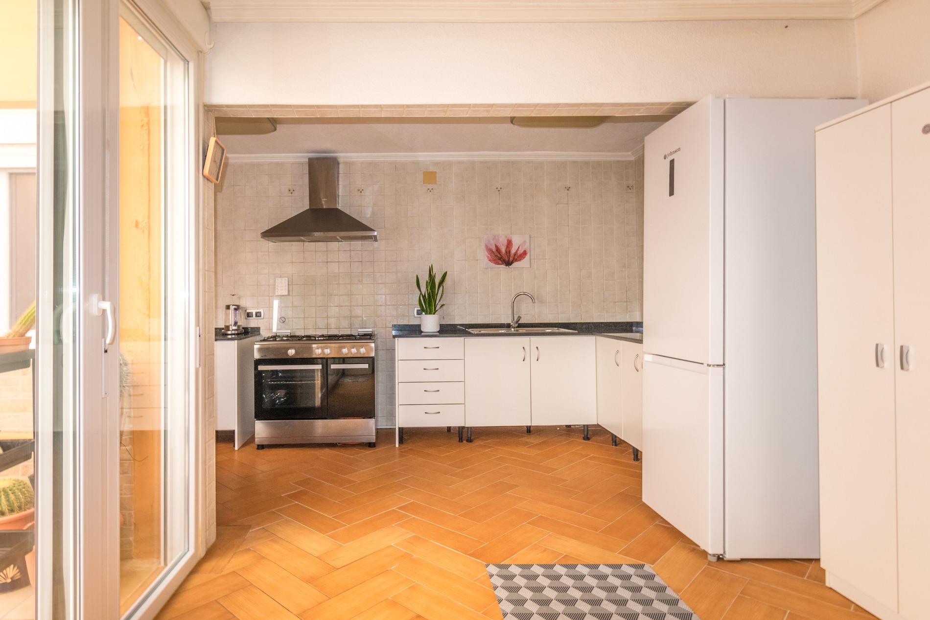 Ground-floor bathroom in 4-bedroom villa, Torrevieja Centre