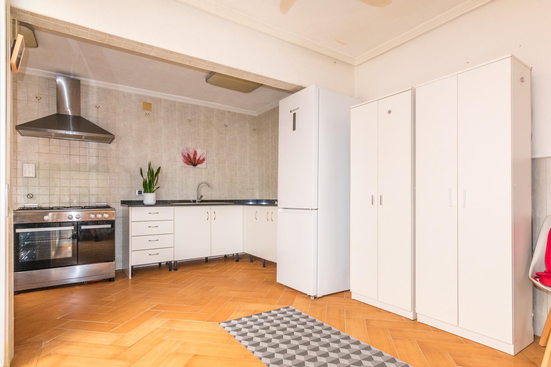 Upper-floor bedroom in villa, Torrevieja Centre