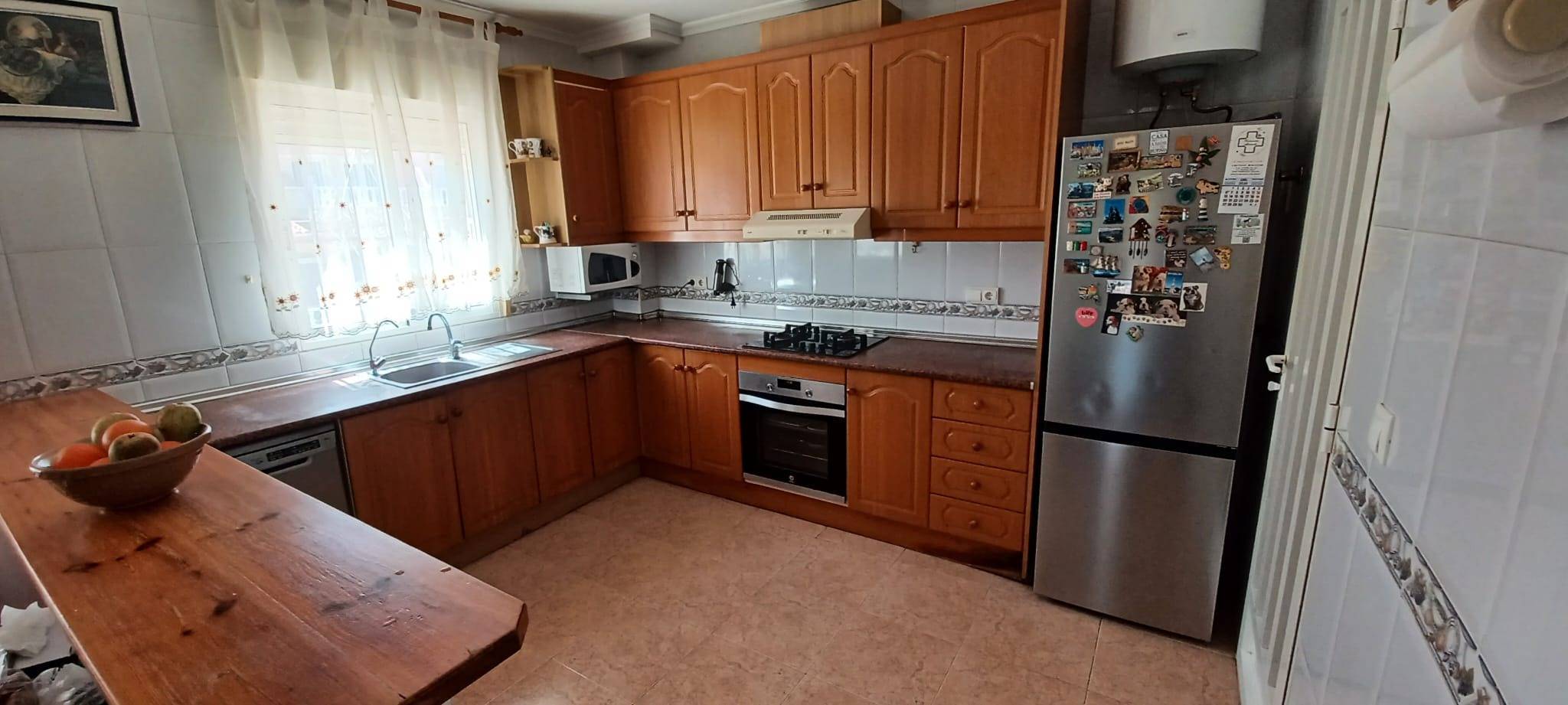 Third bedroom in 3-bedroom bungalow, Los Almendros-La Florida