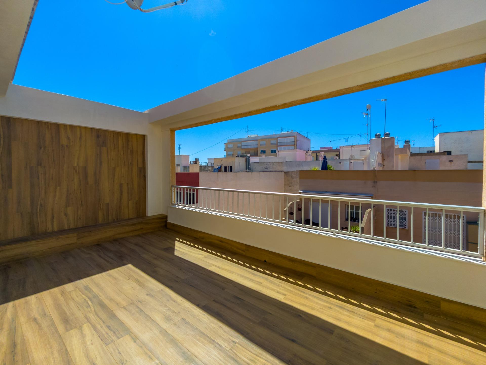 Bedroom with natural light, apartment in Playa del Cura, Torrevieja