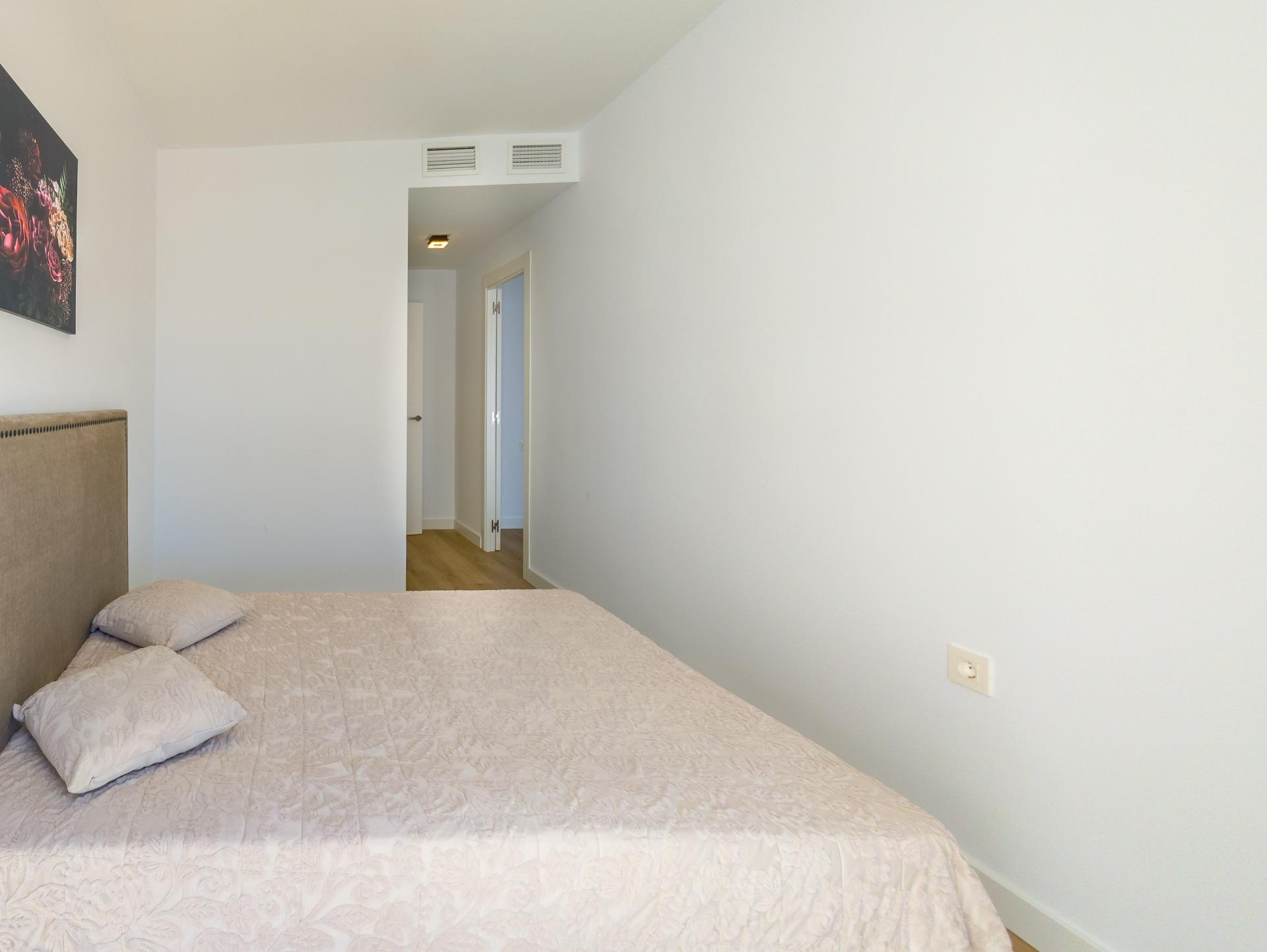 Bathroom vanity unit, 3-bedroom apartment, Playa del Cura, Torrevieja