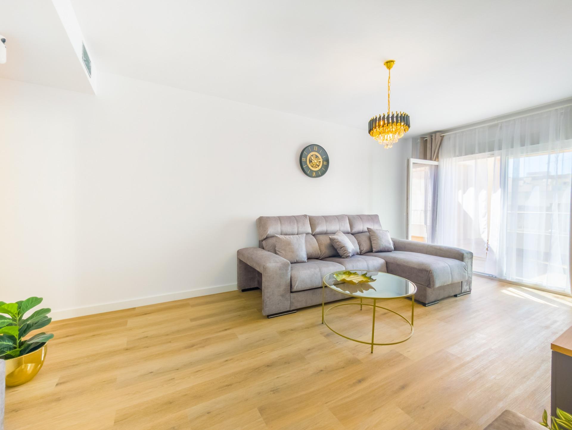Second bathroom with underfloor heating, apartment in Playa del Cura, Torrevieja