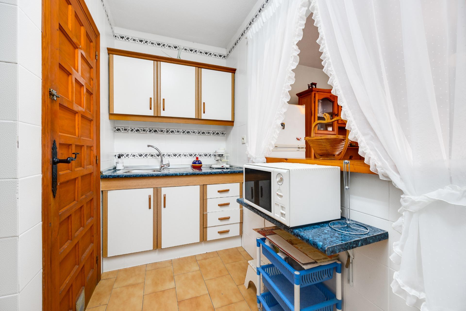 Solarium with outdoor seating area, Playa de los Locos, Torrevieja