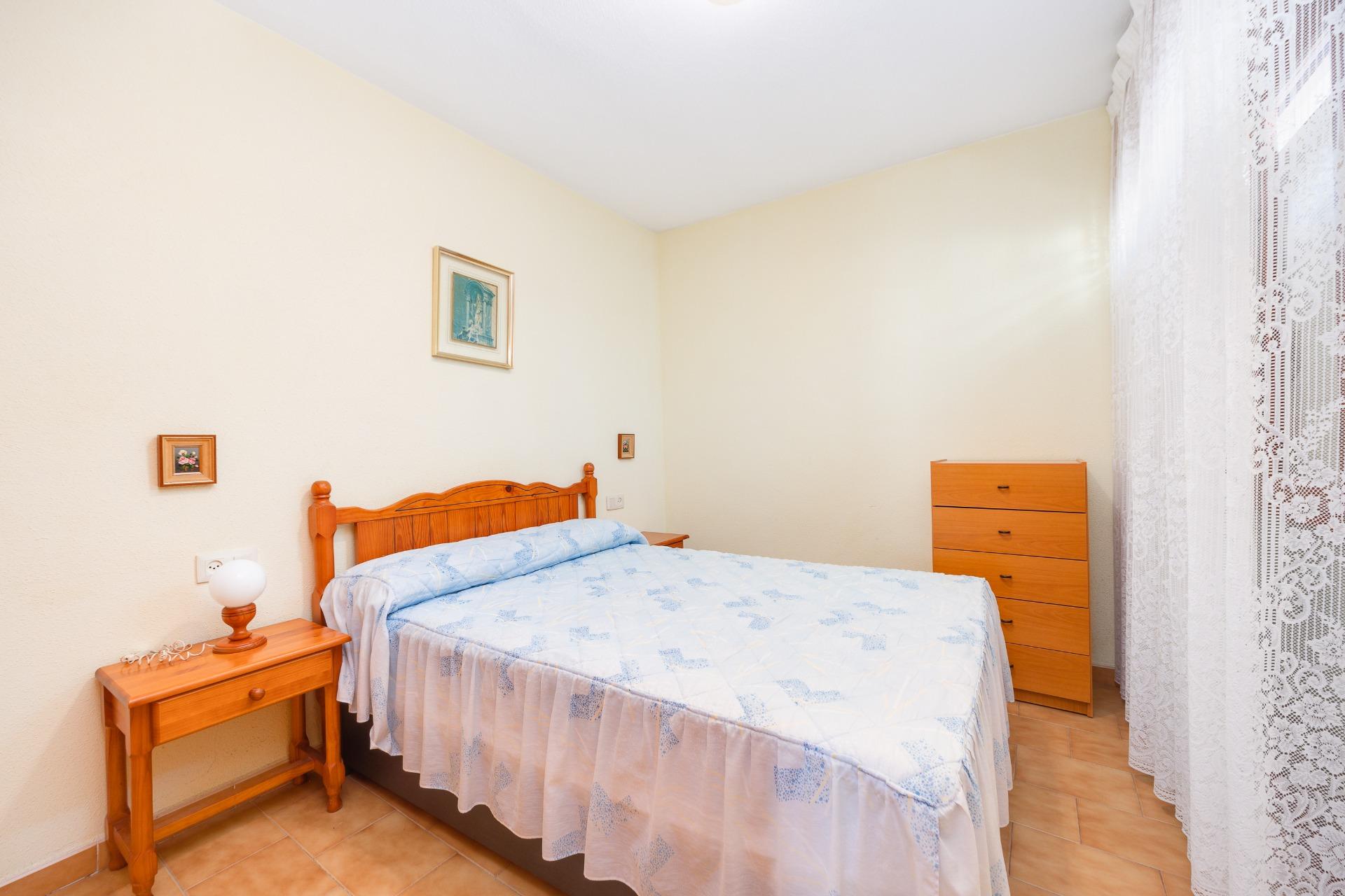 Kitchen in 3-bedroom bungalow, Playa de los Locos, Torrevieja