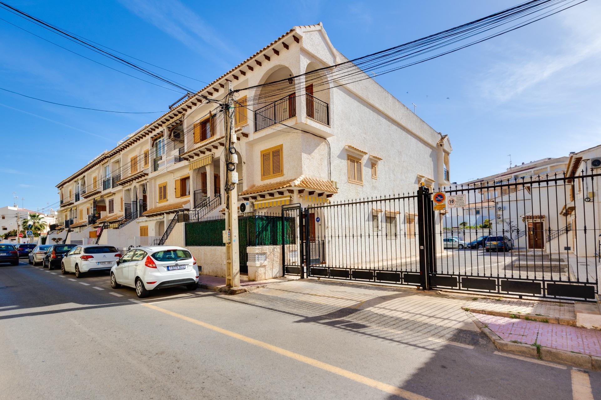 Pool gate and safety barrier, gated urbanisation, Torrevieja