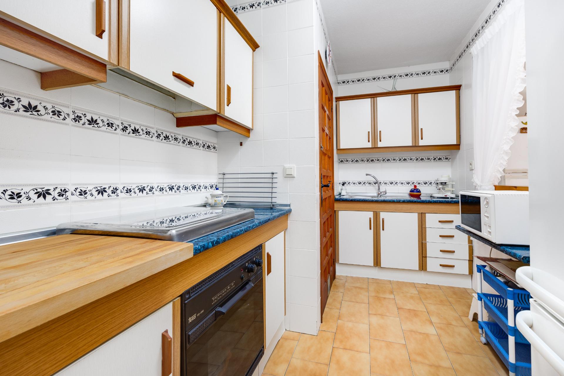 Main bedroom with built-in wardrobes, Playa de los Locos, Torrevieja