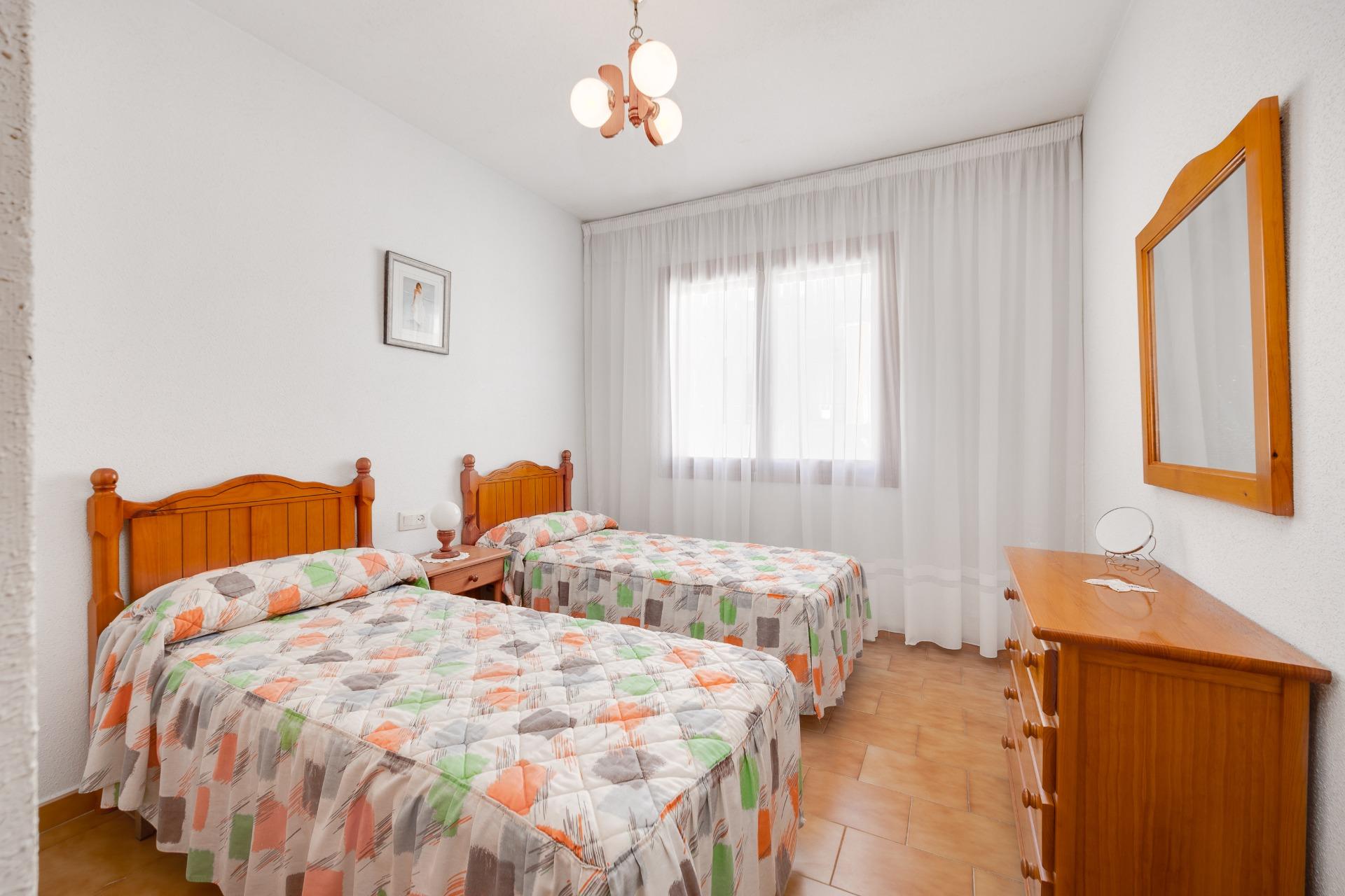 Second bedroom in 3-bedroom bungalow, Playa de los Locos, Torrevieja