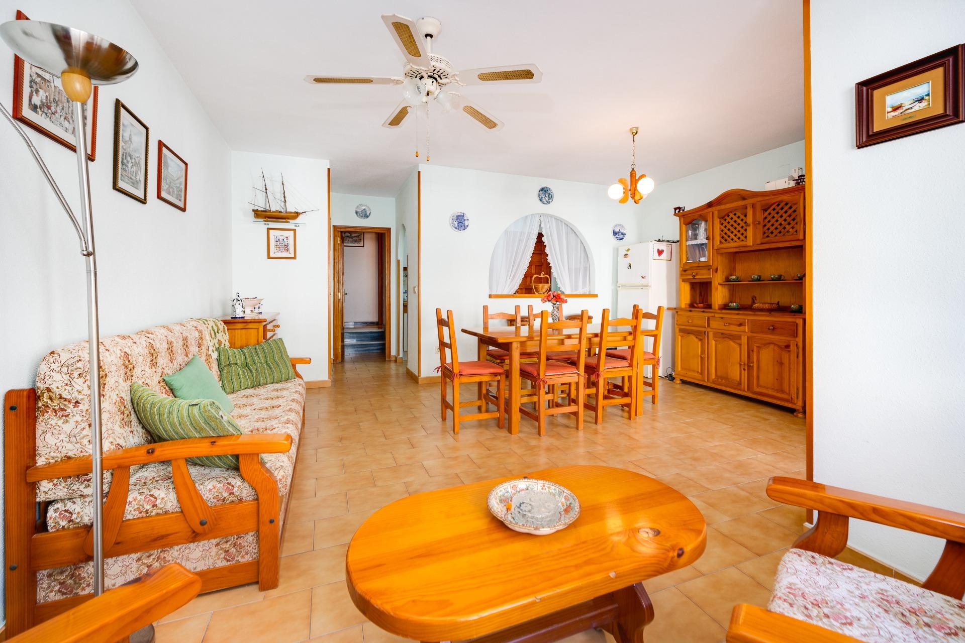 Second bathroom in 3-bedroom bungalow, Playa de los Locos, Torrevieja