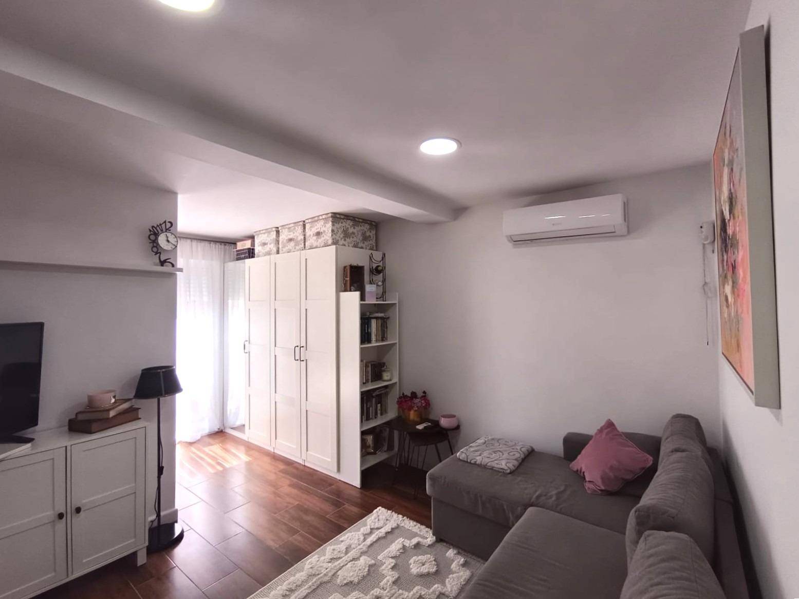 Upper-level solarium with open views, La Siesta, Torrevieja
