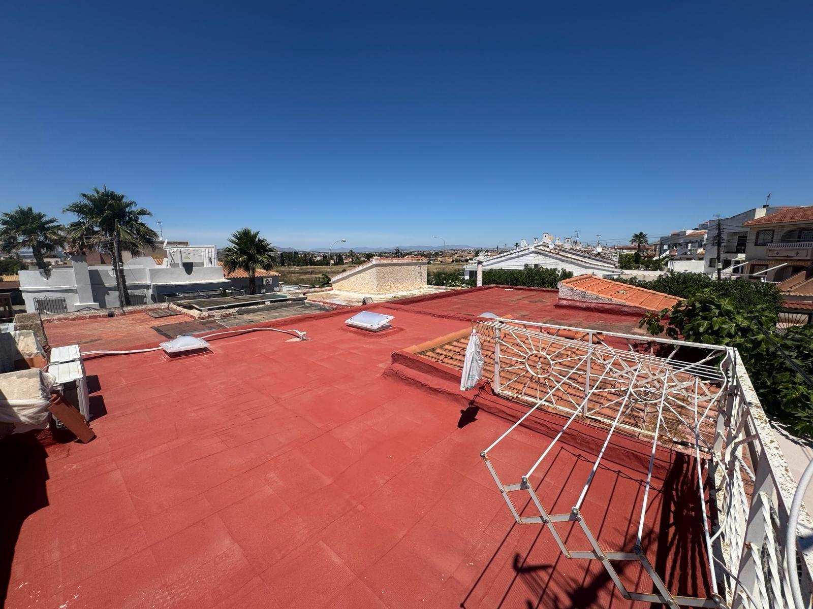 Exterior surroundings of townhouse in La Siesta, Torrevieja