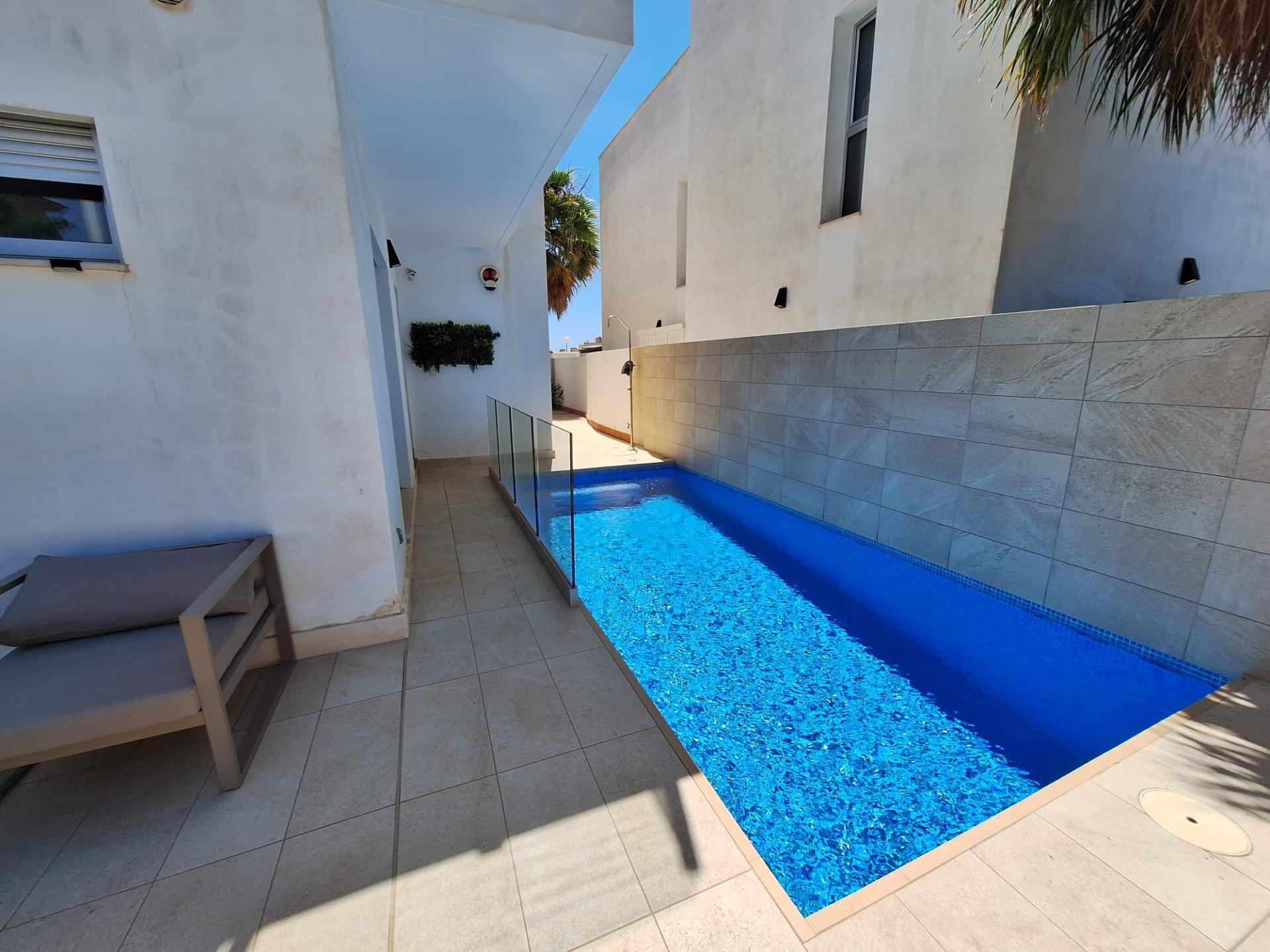 Rear terrace and garden of 3-bedroom villa, Los Frutales, Torrevieja