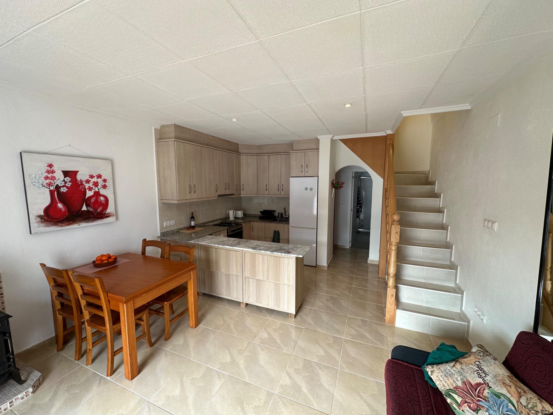 Kitchen fittings and worktop in 2-bedroom townhouse, San Luis, Torrevieja
