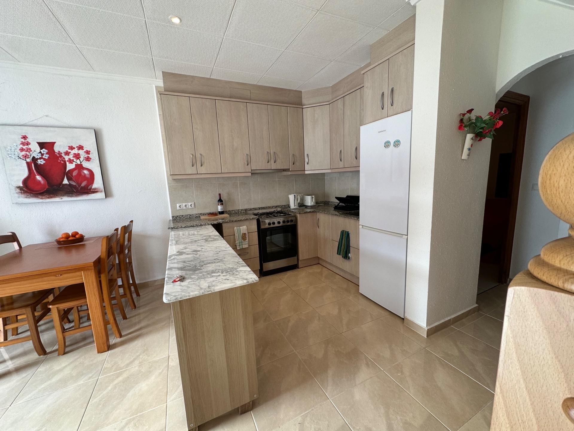 Bathroom with shower in 2-bedroom townhouse, San Luis, Torrevieja