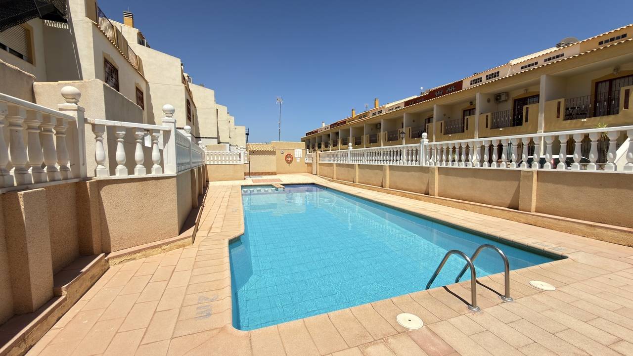 Kitchen with rear patio access in 3-bedroom villa, La Zenia