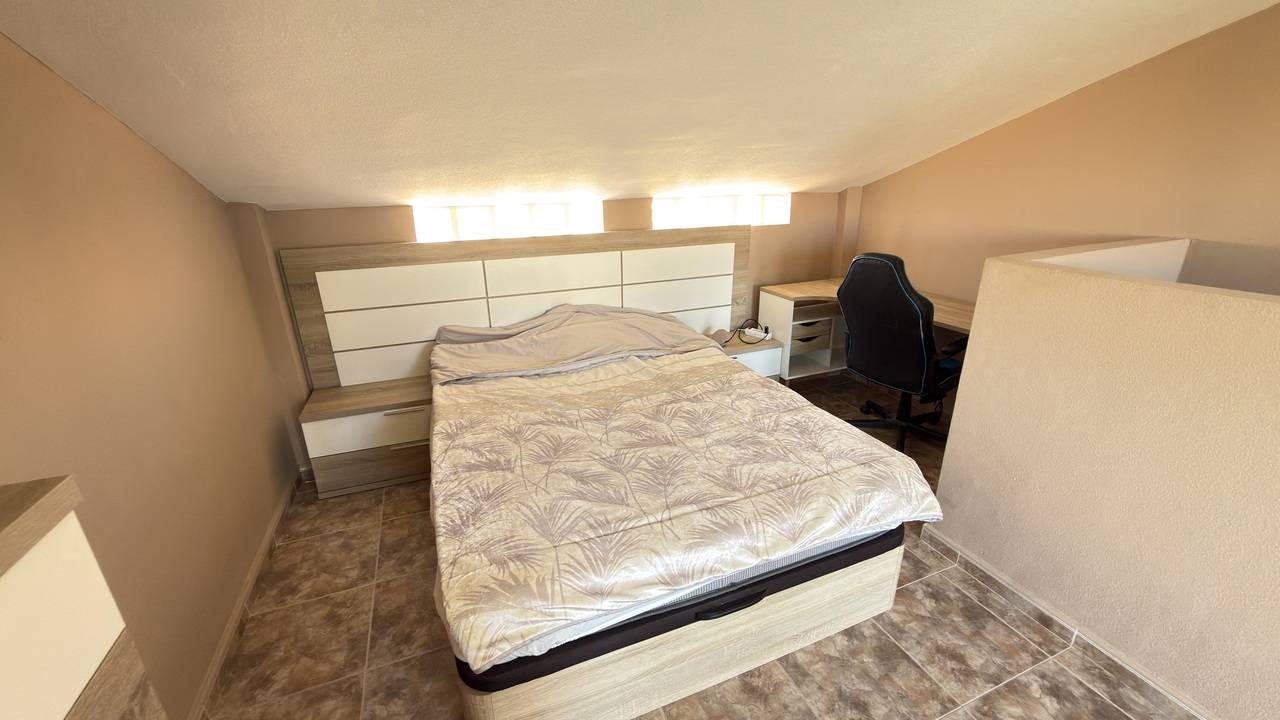 Bedroom with window in 3-bedroom villa, La Zenia