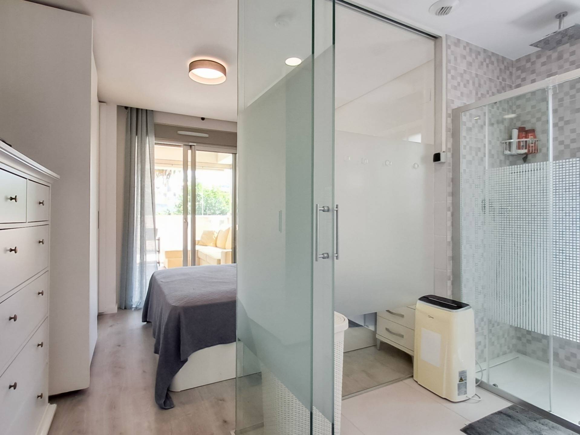 Kitchen worktop and appliances, 3-bedroom apartment, Los Dolses